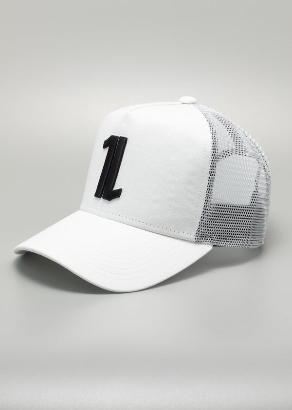 BLACK 1s CAP - WHITE WHITE OUTLINE